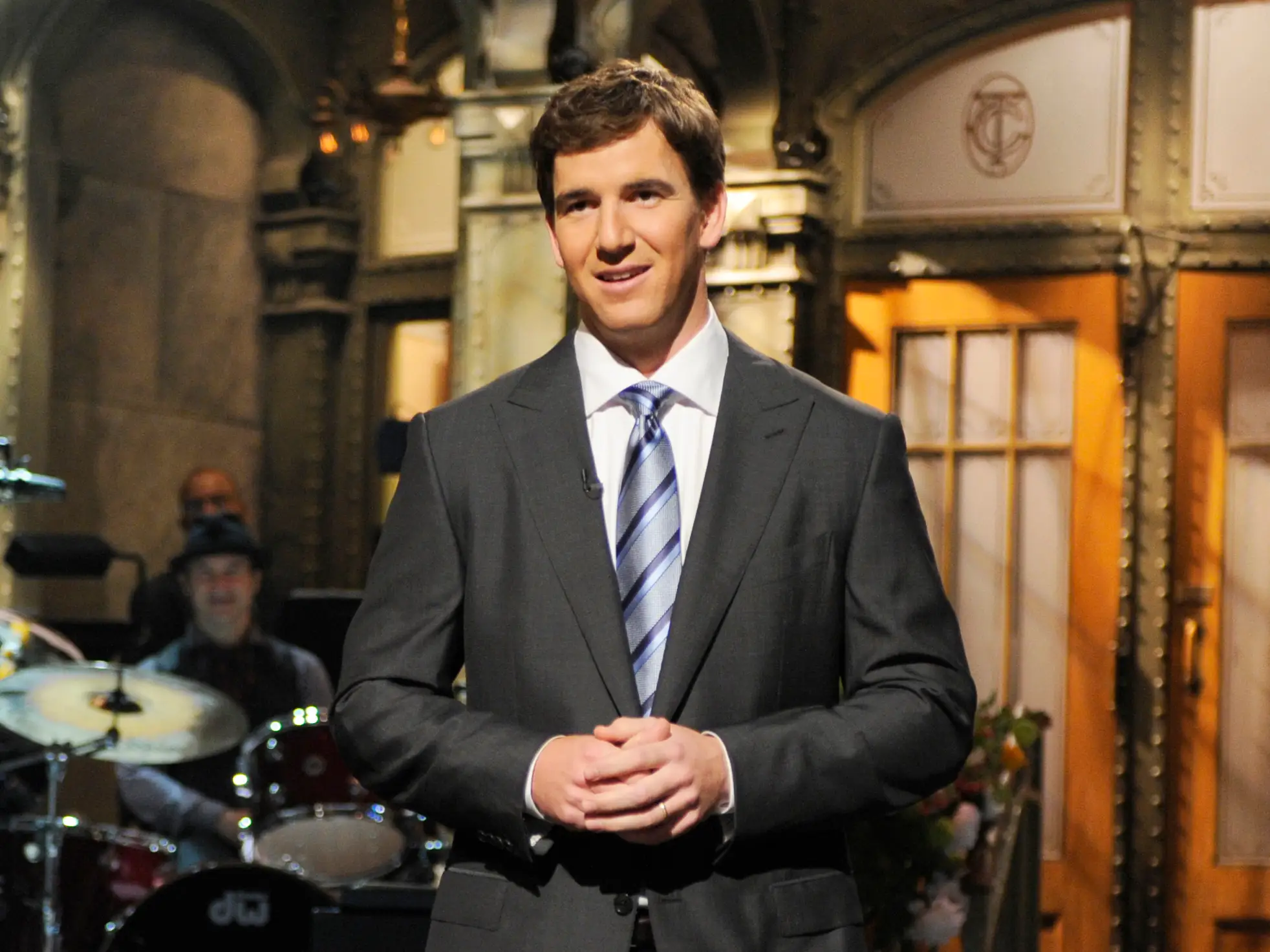 eli manning snl