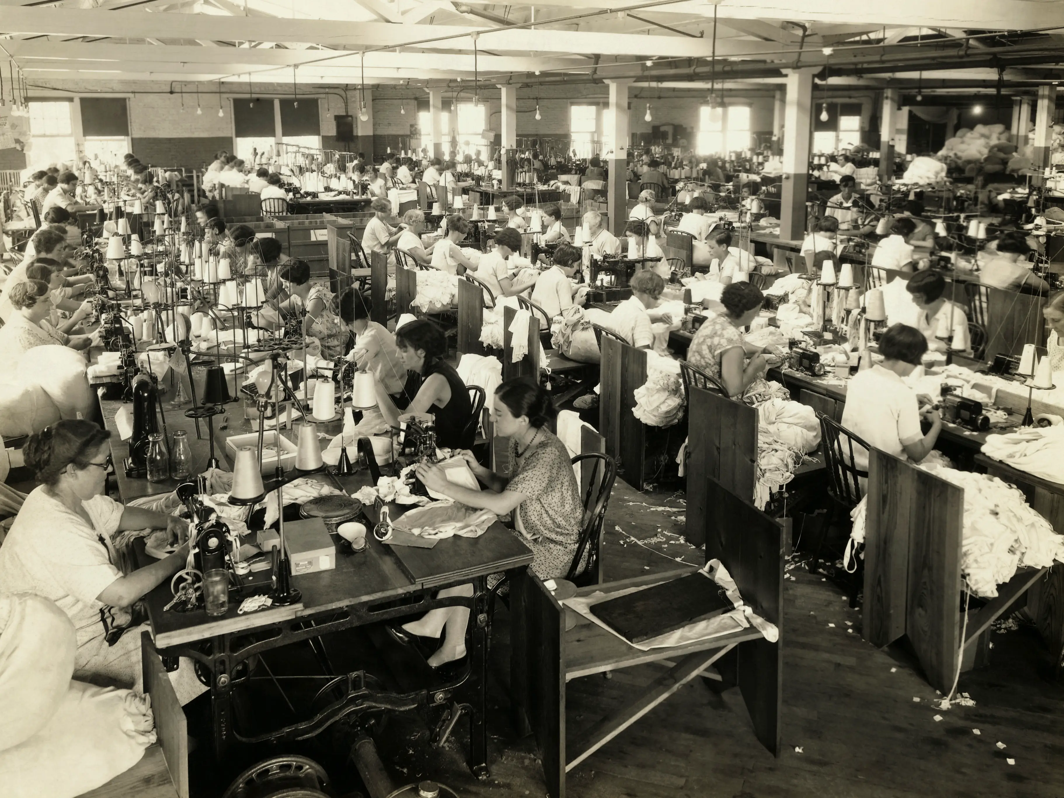 women working 1920