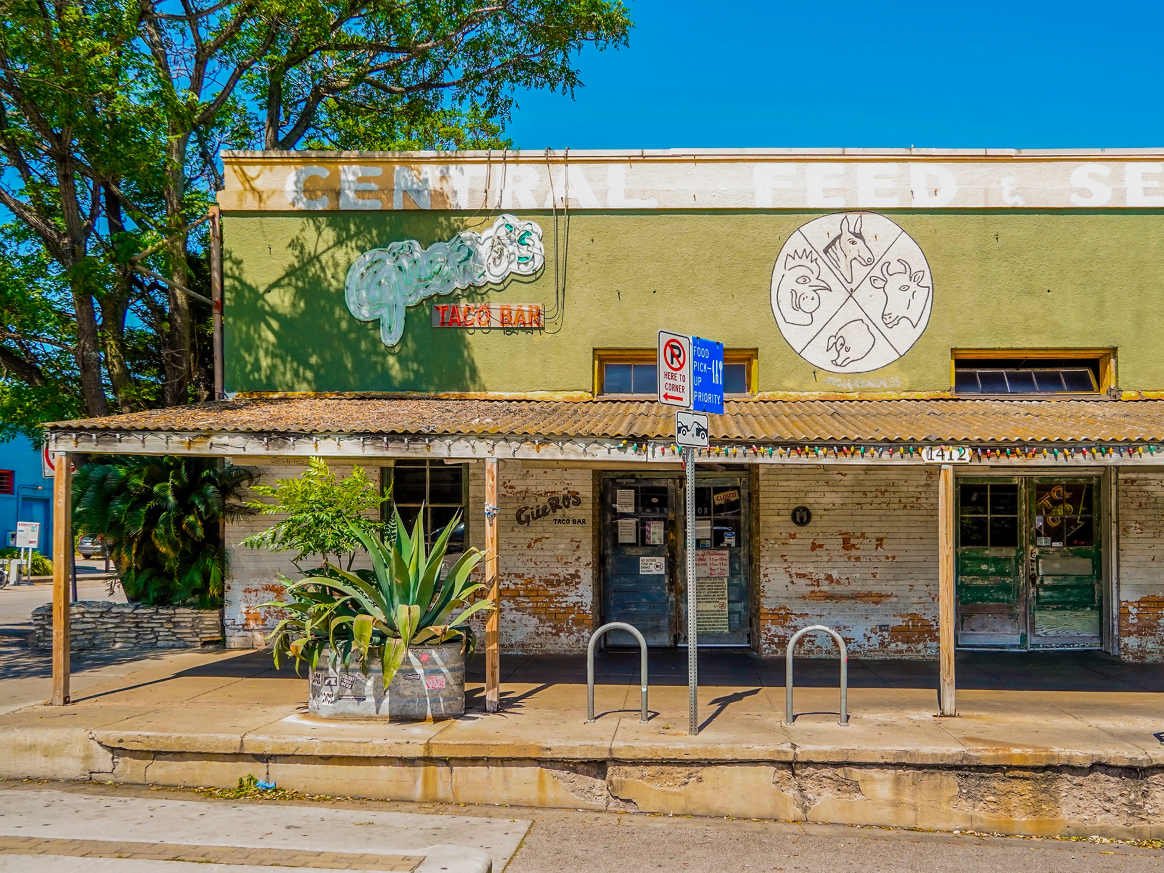 The exterior of Guero's Taco Bar in Austin