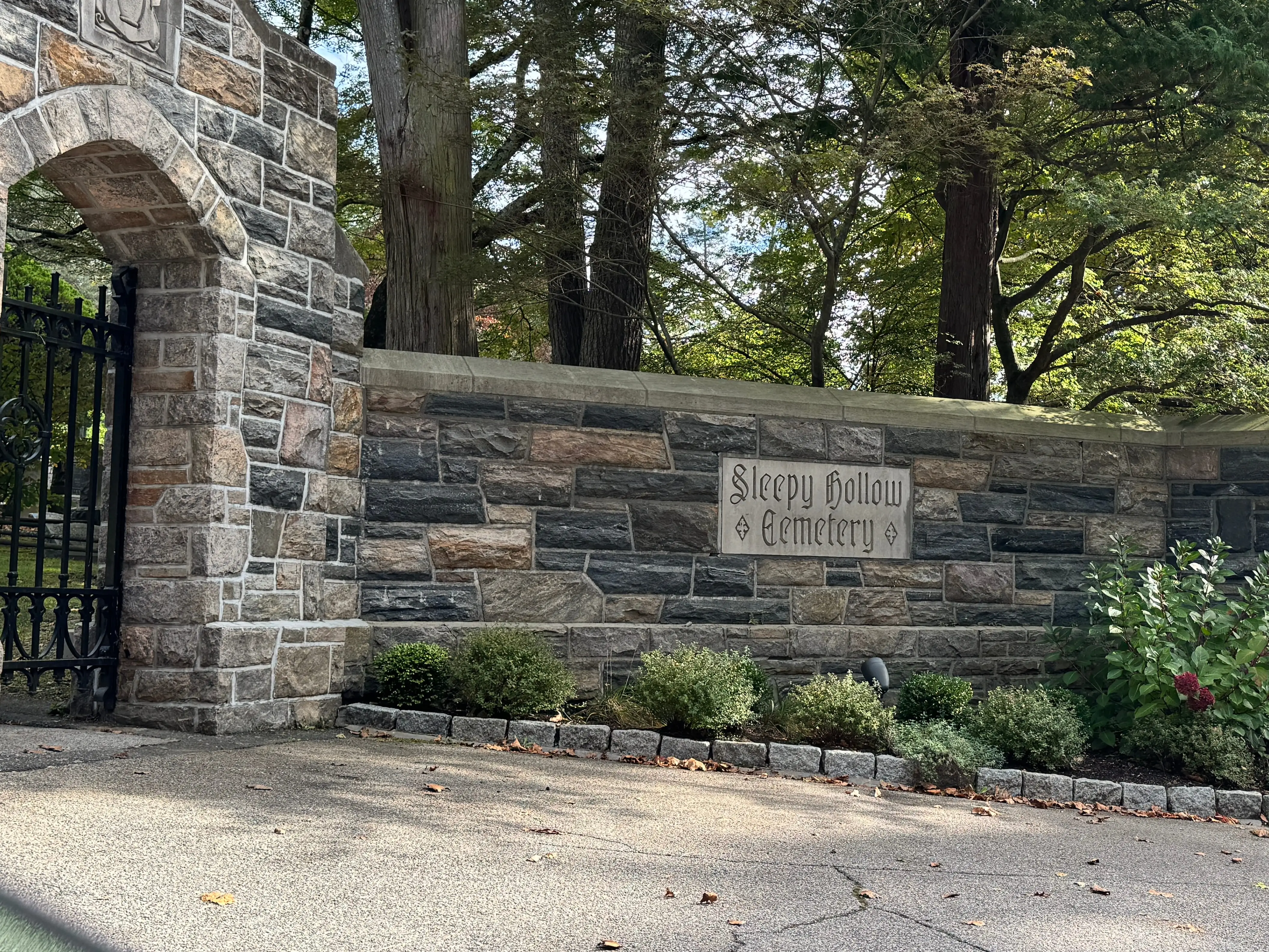 sleepy hollow cemetery