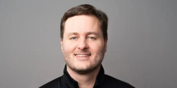 VC founder says he doesn’t invest based on FOMO. Here are the 4 traits he looks for instead in founders.