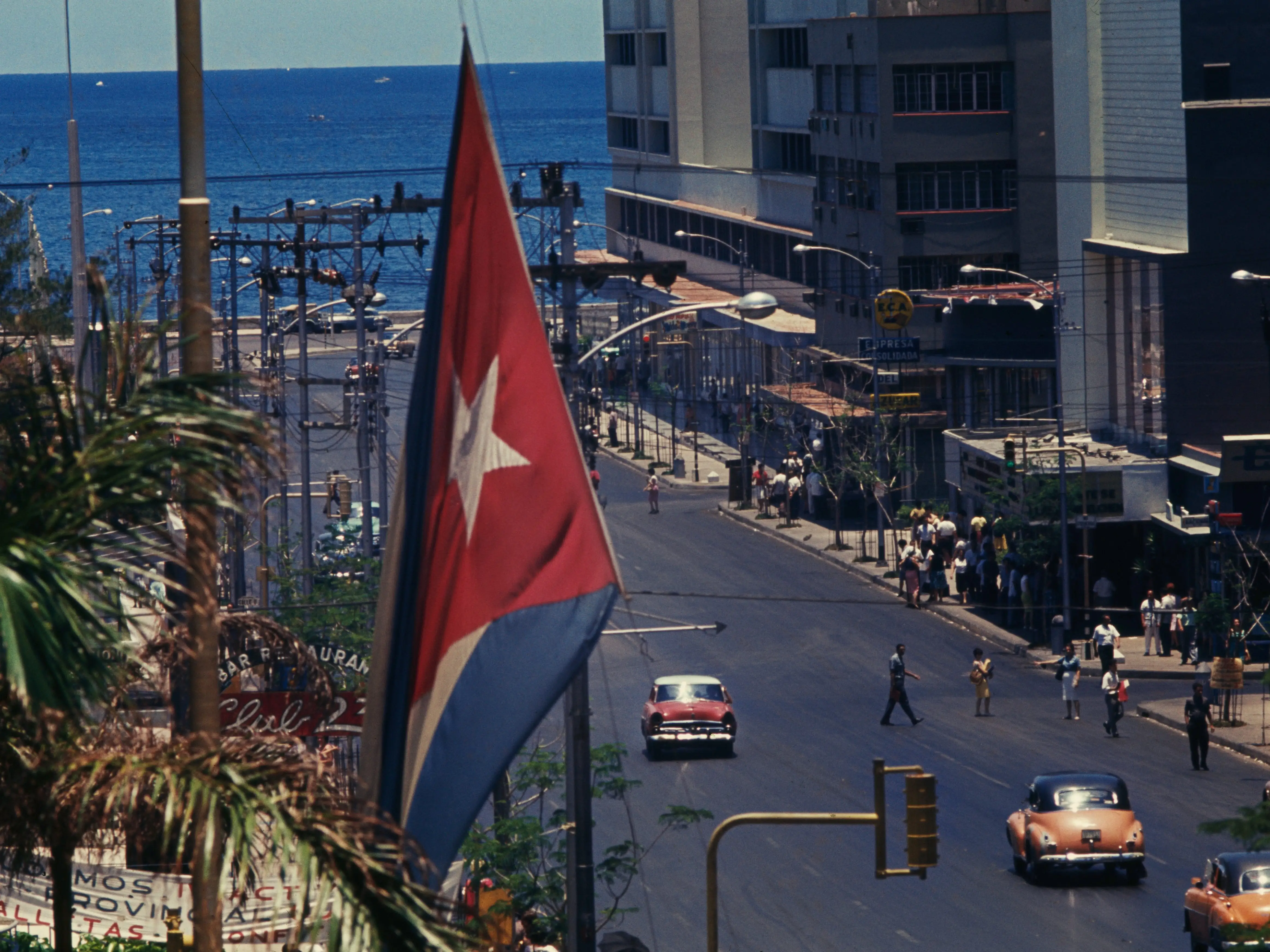 A street leading to the Malecon, the waterfront esplanade in Havana, Cuba, circa 1959.