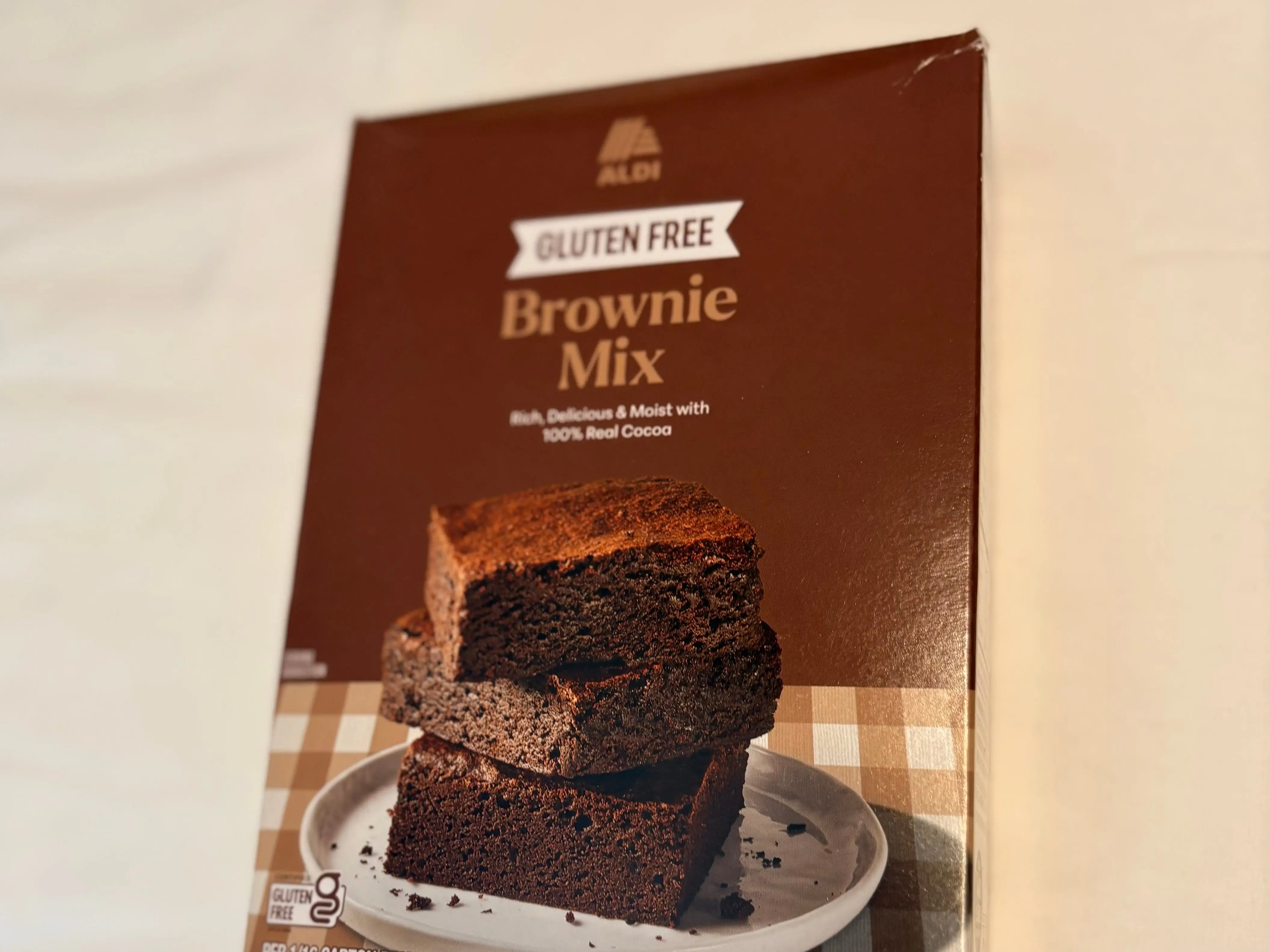 A box of gluten-free brownie mix from Aldi.