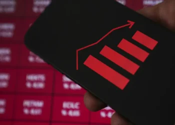 Get ready to meet the ‘love child’ of the dot-com crash and financial crisis, tech guru Erik Gordon says