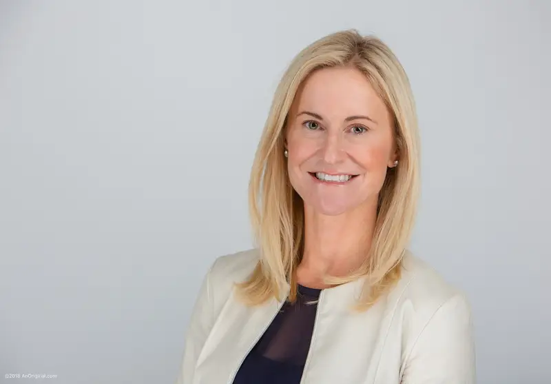 Lori Cashman headshot