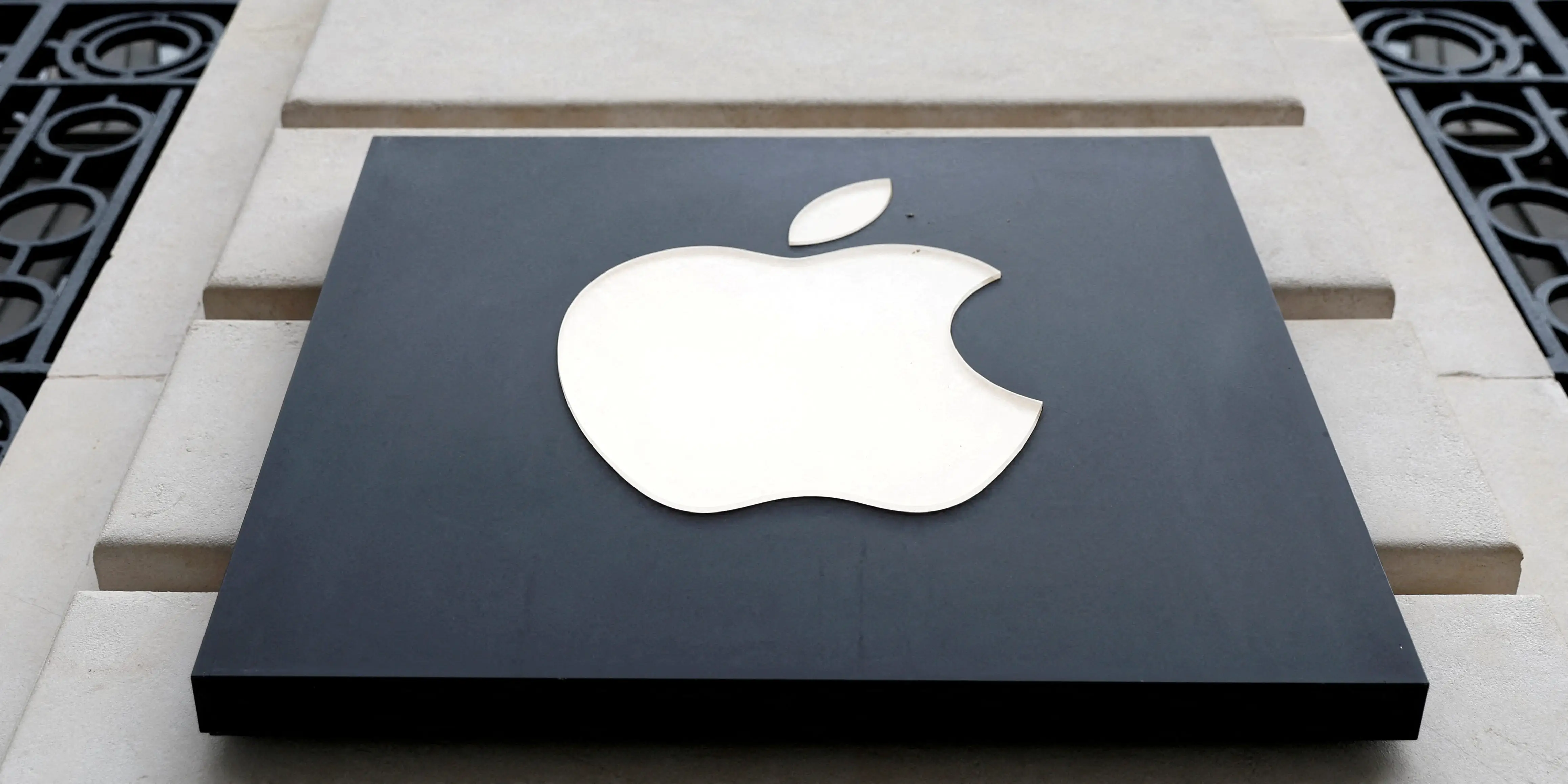 Apple logo