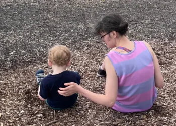 My friends pay me to watch their kids alongside my own. It’s a fulfilling way to make $400 a week as a stay-at-home mom.