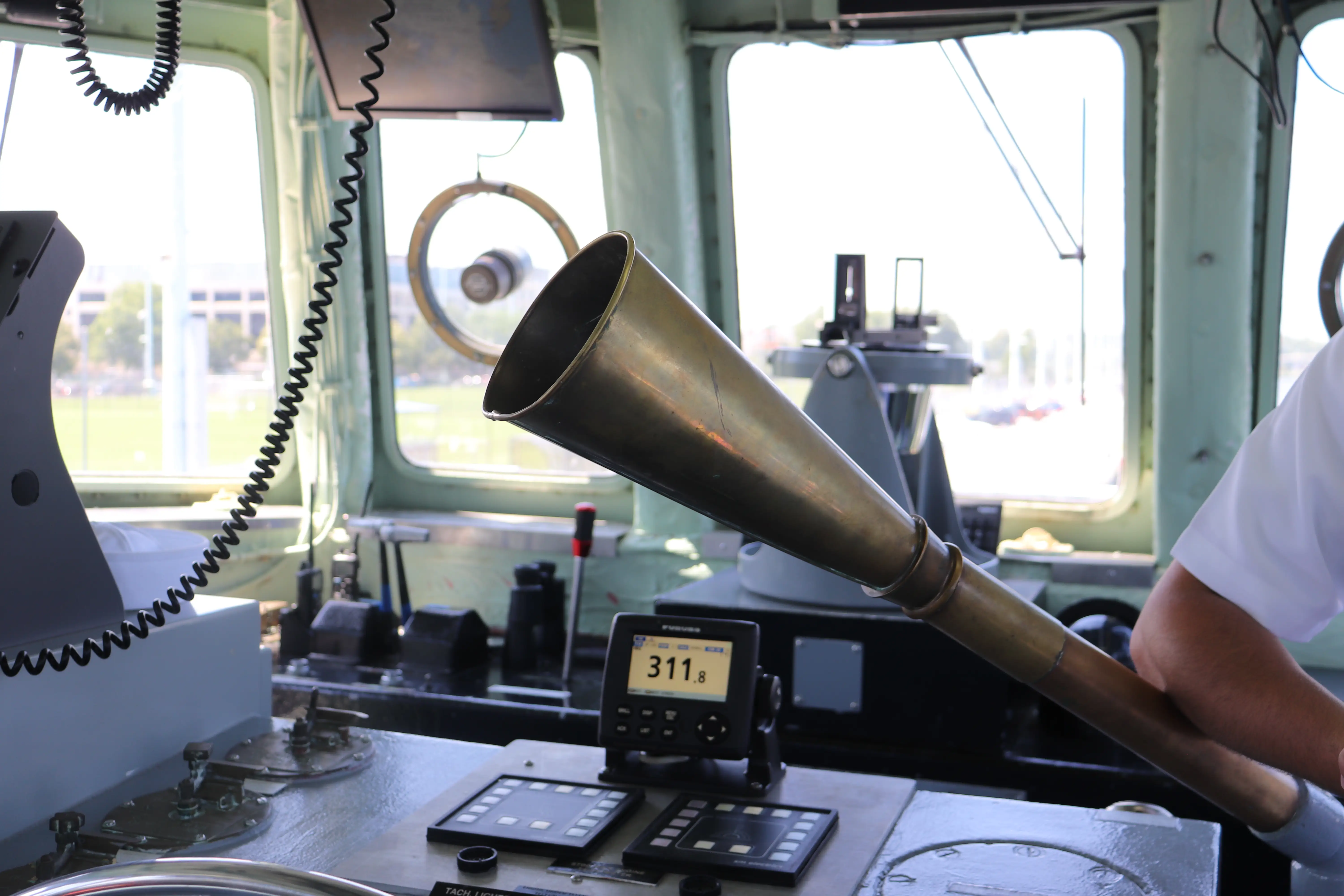 A sound tube on YP 700.