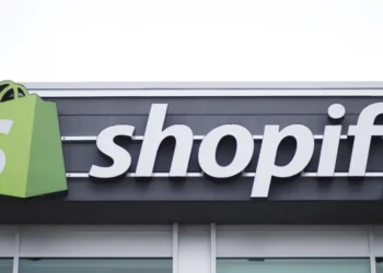 Shopify’s COO says her ideal employee is an ‘X-shaped’ person