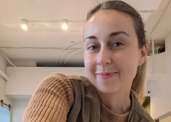 I worked 12-hour days in a corporate job I loved. I wanted my life back, so I quit, and now I’m a waitress.
