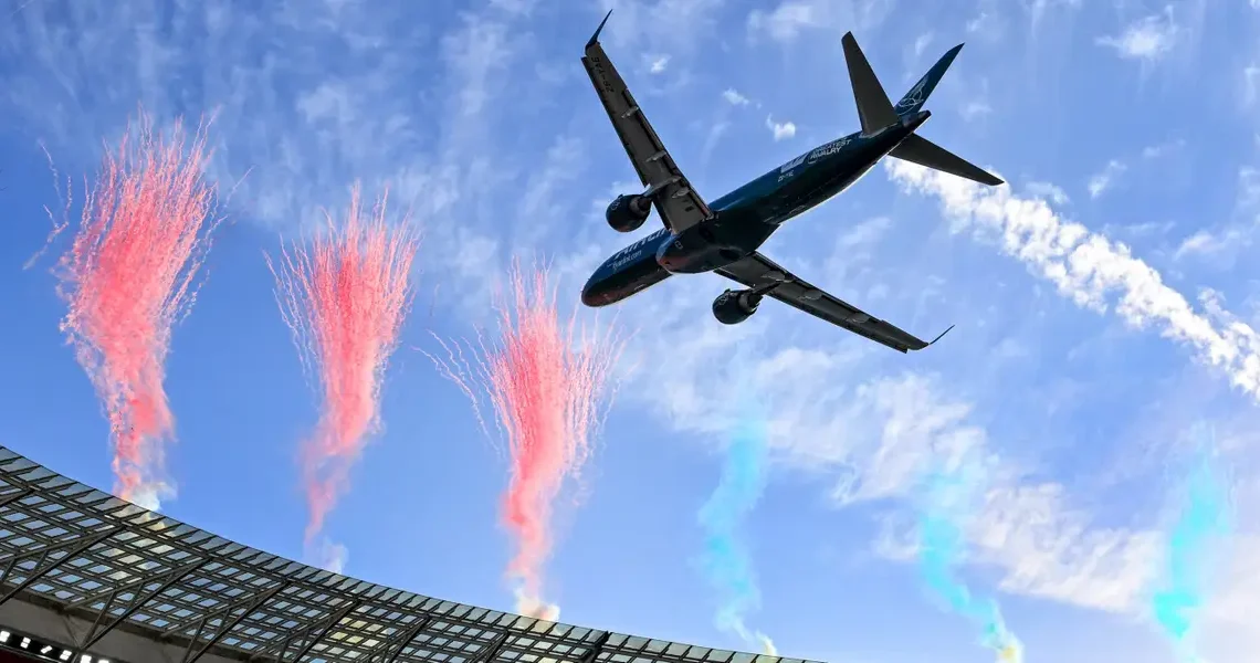 2 planes came shockingly close to crashing into a stadium on live TV. Now investigators are probing the incident.