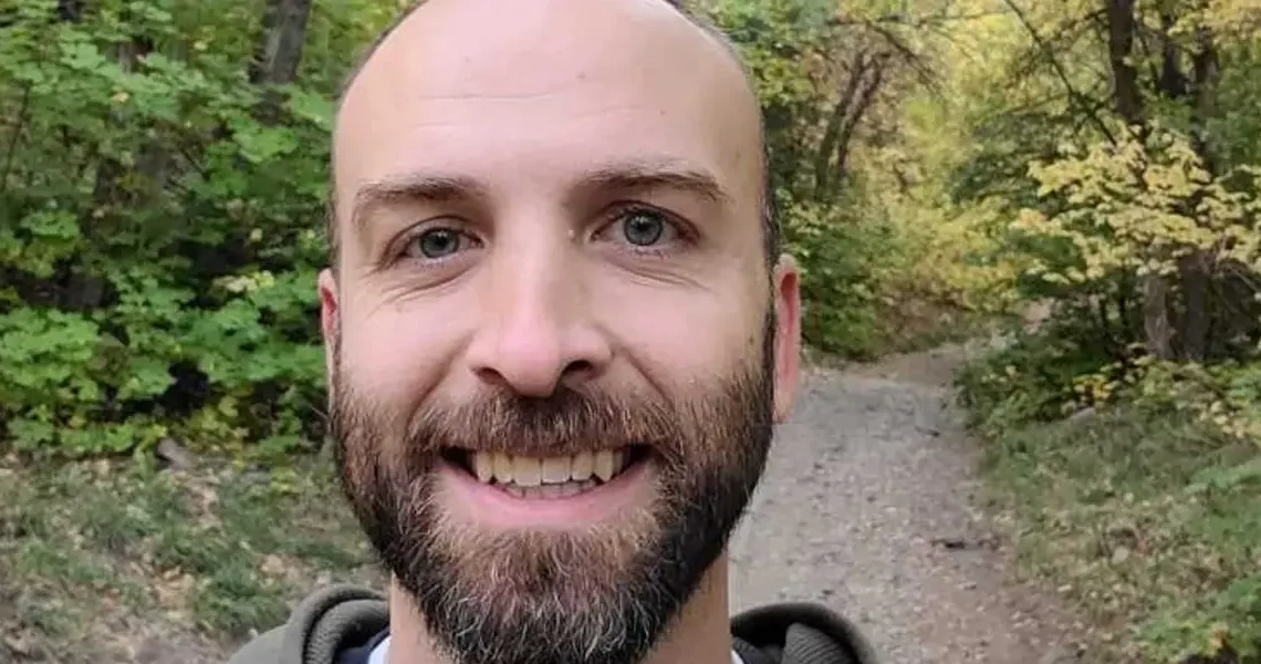 I’m a senior principal engineer. I use AI at work, but some tasks you should do from scratch — here’s how I decide.