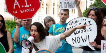 How opposing camps of parents pushed Mamdani to weigh in on AI in school