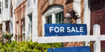 9 startups helping homebuyers and sellers save money on traditional real estate agents
