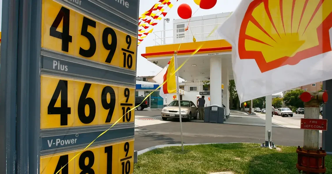 This will be the most expensive Labor Day ever for gas. Here are the 10 states with the highest fuel prices — and 10 with the lowest.