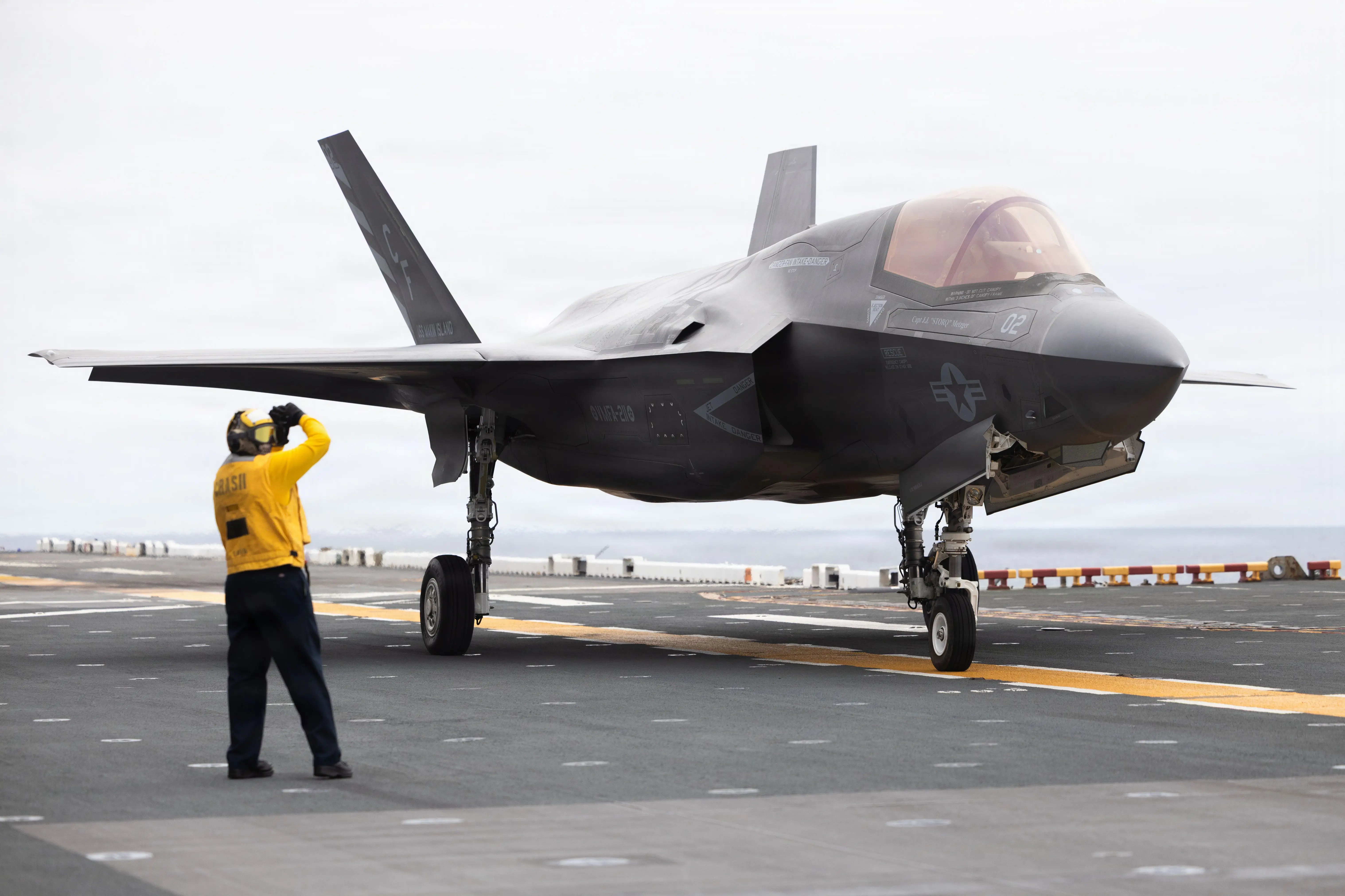 A Marine Corps F-35B Lightning II with the 13th Marine Expeditionary Unit prepares to depart the USS Makin Island off the coast of California, June 21, 2026.