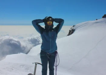 I quit my job and became a travel ‘micro influencer.’ Now I make money leading tours and see the world for free.