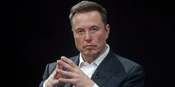 Alex Gibney’s Elon Musk documentary goes for the jugular in these 3 scenes
