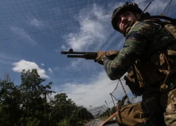 Ukrainian troops can’t easily leave the front for medical care. They want more of it brought to them.