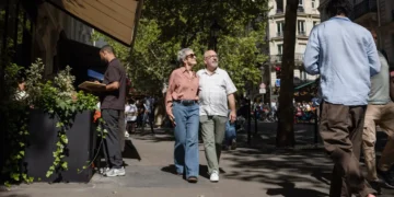 Red, White, and Sacre Bleu: Americans are buying up homes in Paris