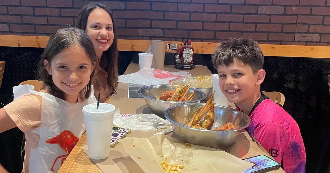 I’m a divorced mom who takes my kids out to eat 4 times a month. It’s expensive, but worth it.