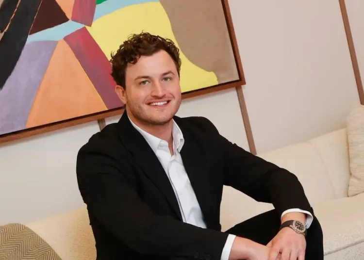 I started a real estate brokerage at 26 and am nearing $1 billion in deals. I have no work-life balance and still knock on doors.