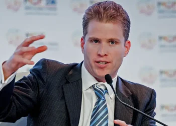 Palantir cofounder and GOP donor says Trump’s proposed $5,000 dividend is a ‘bribe’