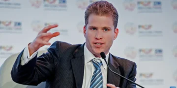 Palantir cofounder and GOP donor says Trump’s proposed $5,000 dividend is a ‘bribe’