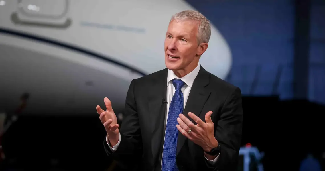 United Airlines CEO says he sleeps 8 ½ hours a night and limits meetings to ‘no more than 4 hours a day’