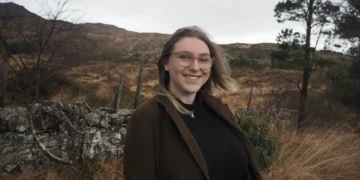 I left city life to move to an island with fewer than 50 people. Two years and a baby later, I have no plans to leave.