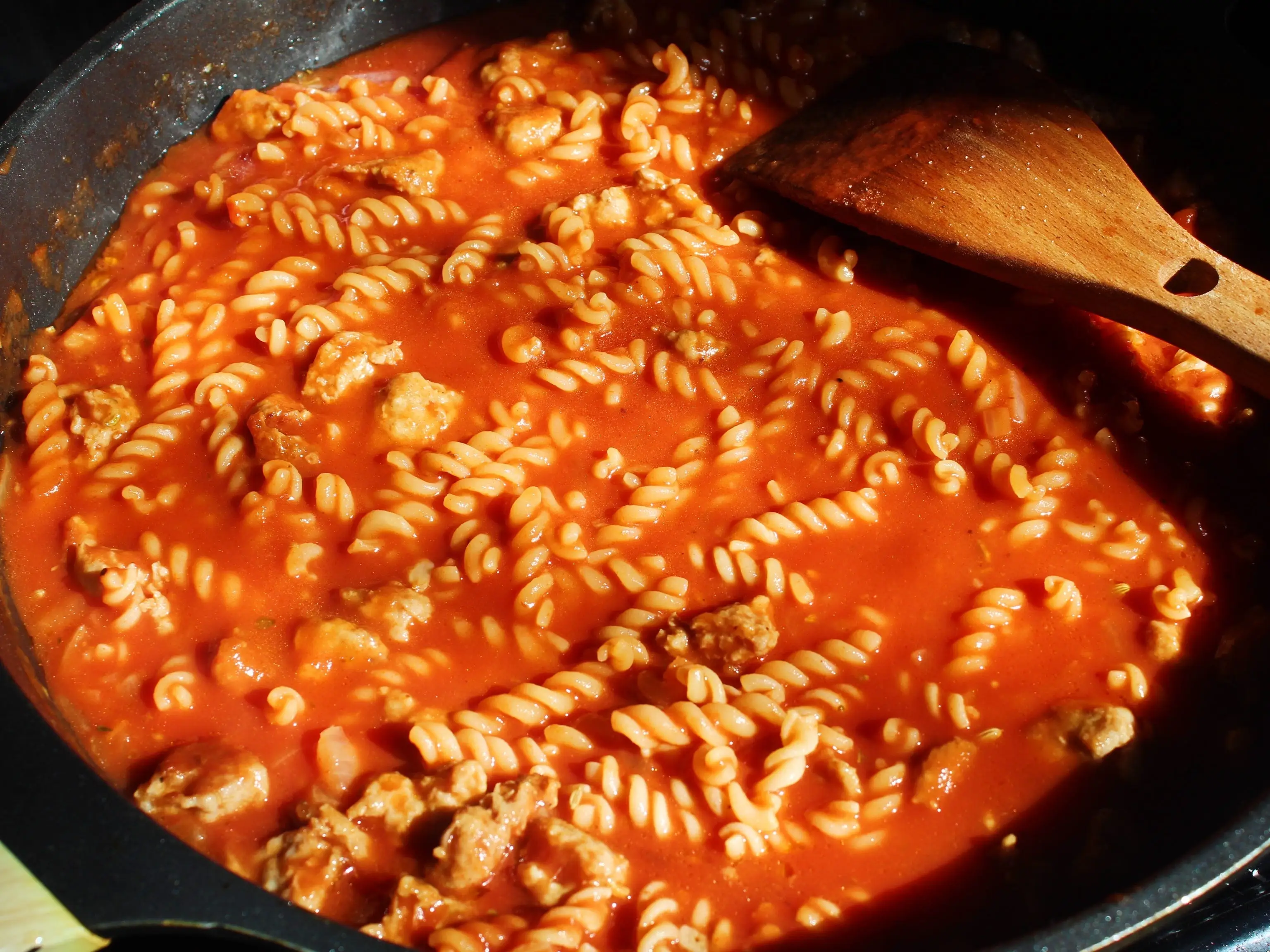 renee drummond pioneer woman sausage pasta recipe