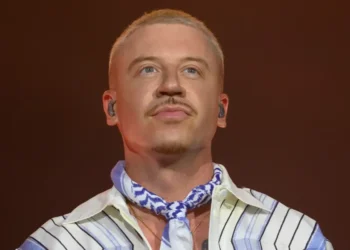 Macklemore says Robert Kraft had him dropped from Ed Sheeran’s tour after his comments about the Palestinian territories