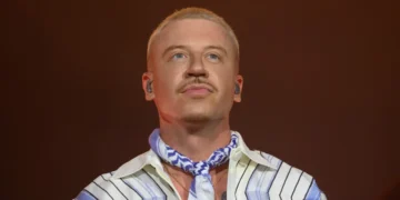 Macklemore says Robert Kraft had him dropped from Ed Sheeran’s tour after his comments about the Palestinian territories