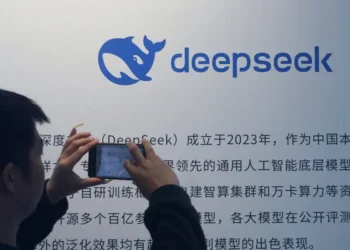 A DeepSeek engineer’s viral post on talent, power, and humanity is a rare snapshot of work at China’s frontier AI labs
