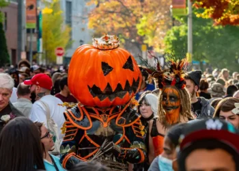 As a local, there are 9 things I wish tourists knew before visiting Salem, Massachusetts