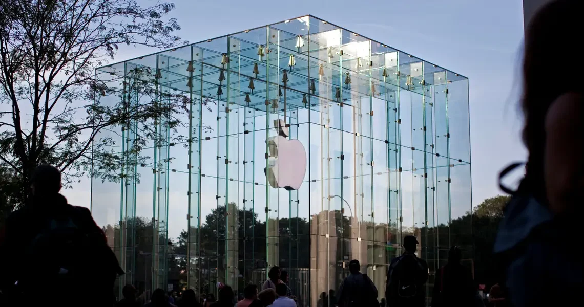 Live Q&A: Apple Store pioneer Ron Johnson talks retail strategy, careers, and lessons from Steve Jobs