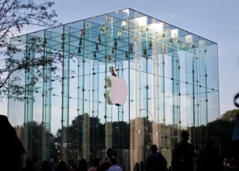 Live Q&A: Apple Store pioneer Ron Johnson talks retail strategy, careers, and lessons from Steve Jobs