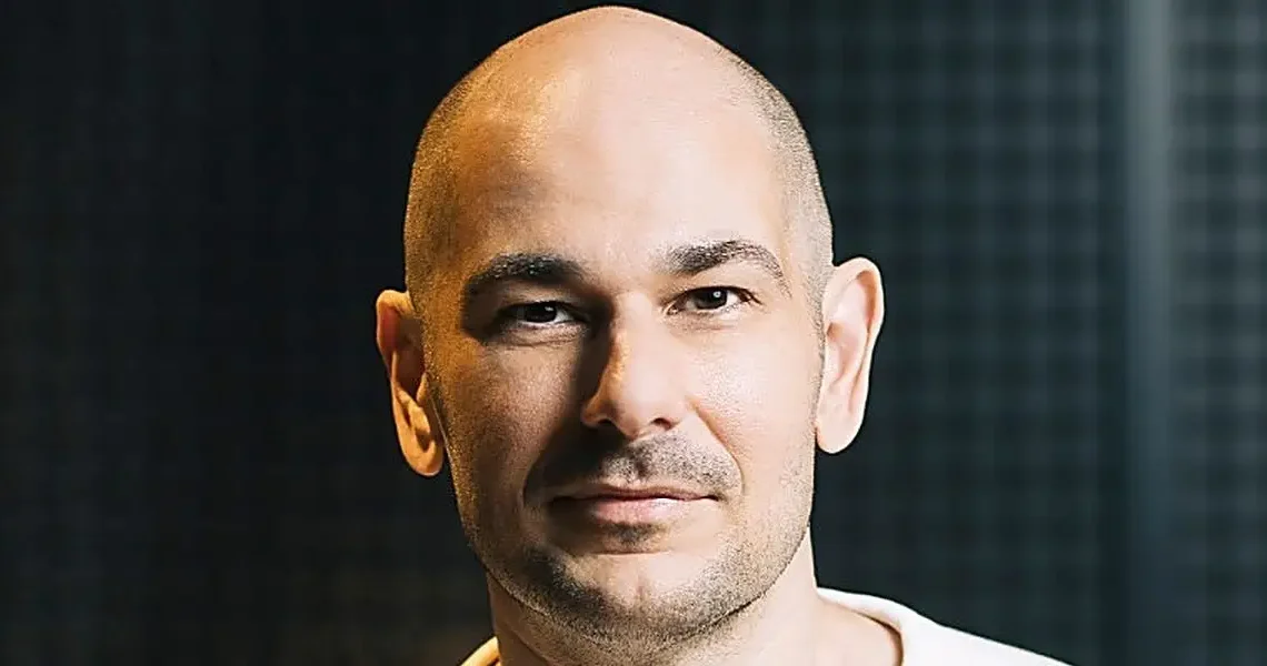 This tech founder says prompting AI agents is a lot like managing people
