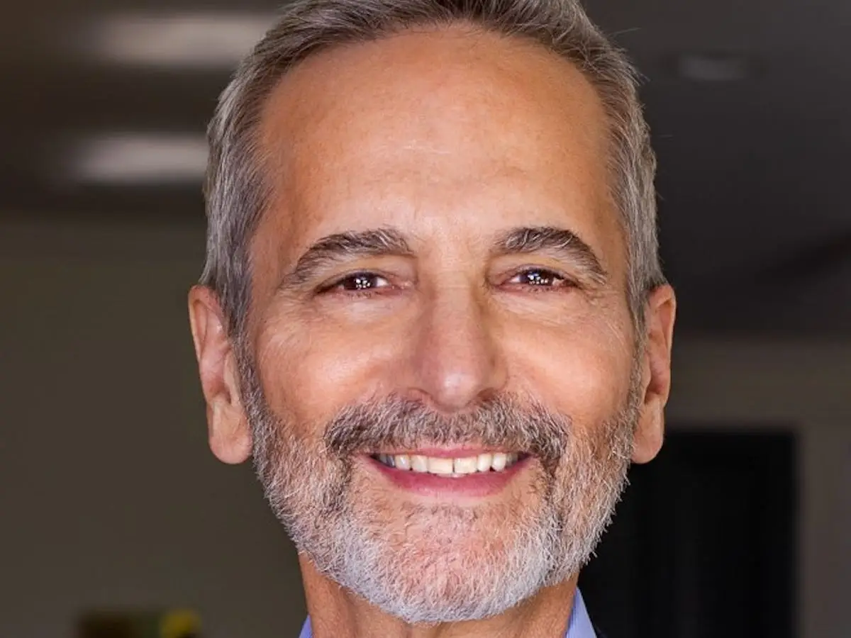 Dr. Gary Small