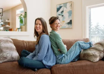 2 friends pooled $2,000 of their own savings and turned it into a $30 million company by focusing on ‘green-light activities’