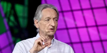 The ‘Godfather of AI’ backs a new watchdog plan to track OpenAI and Anthropic’s AI risks from the inside
