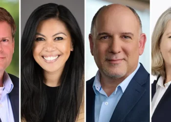 We asked 8 supply chain leaders what impressed and surprised them most about AI. Here’s what they said.