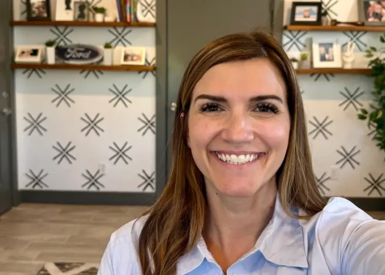 This Ford exec put her family’s Claude assistant on a PIP. ChatGPT has taken over.