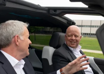 GM’s CFO says top executives are in a monthly race to use more AI. His team is ‘middle of the pack.’