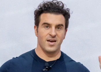 Brian Chesky says AI helped him solve a problem many CEOs face: not knowing ‘what the hell’s going on in our companies’