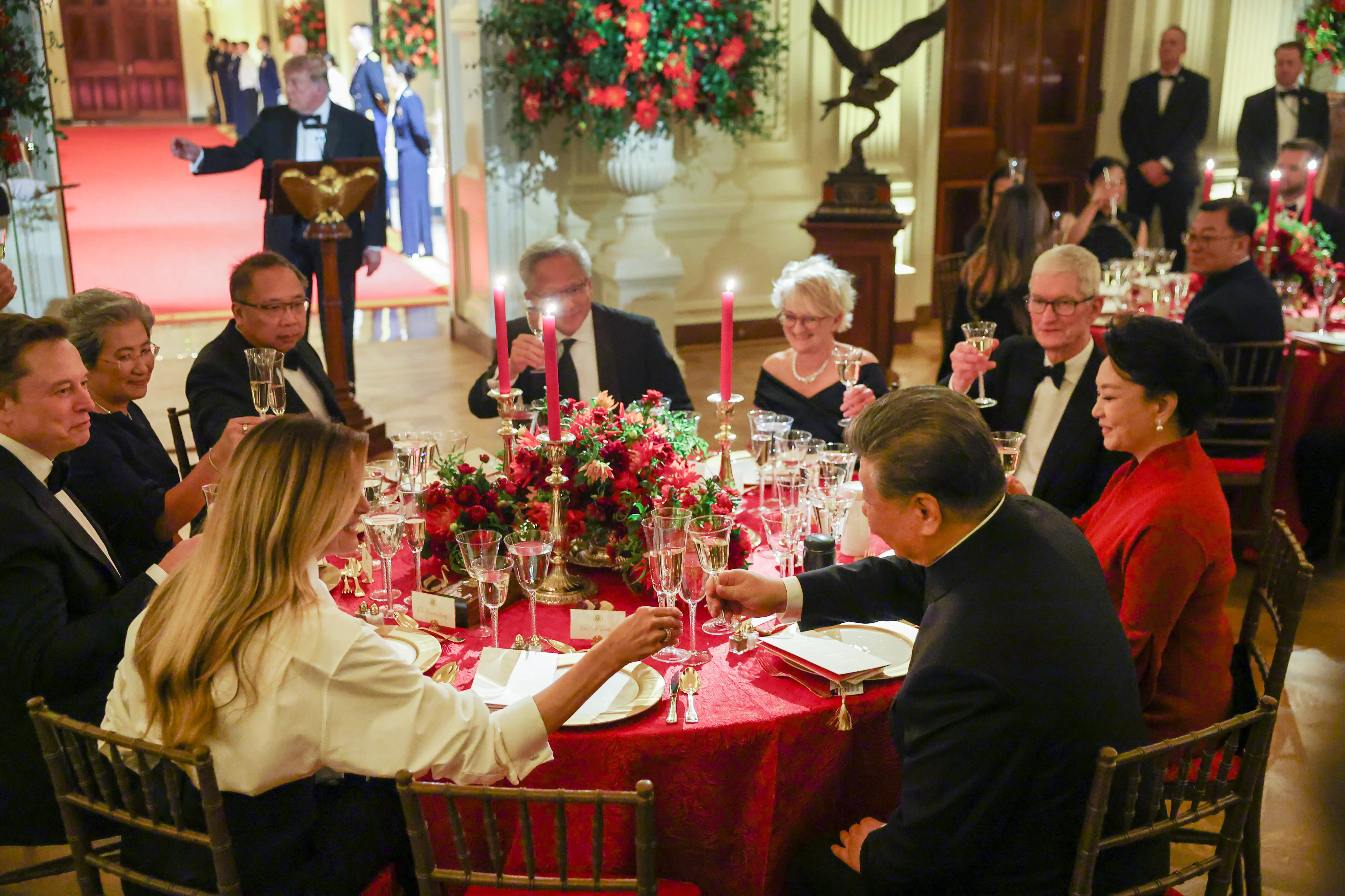 SEPTEMBER 24: President of China Xi Jinping clinks glasses with U.S. first lady Melania Trump as U.S. President Donald Trump speaks during a state dinner in the East Room of the White House on September 24, 2026 in Washington, DC. Trump is hosting Xi for a three-day state visit to Washington, DC, where the leaders were