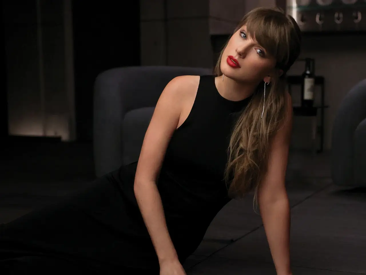 Taylor Swift in a promo photo for 