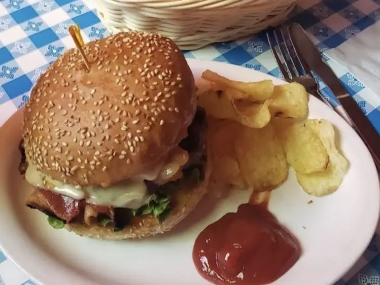 Hugo's