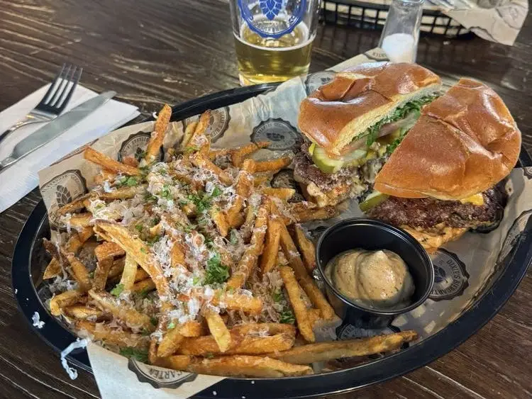 Dixie's Biergarten