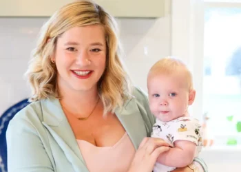 I was tired of asking my boss for permission to take my kids to doctors. So I became my own boss.